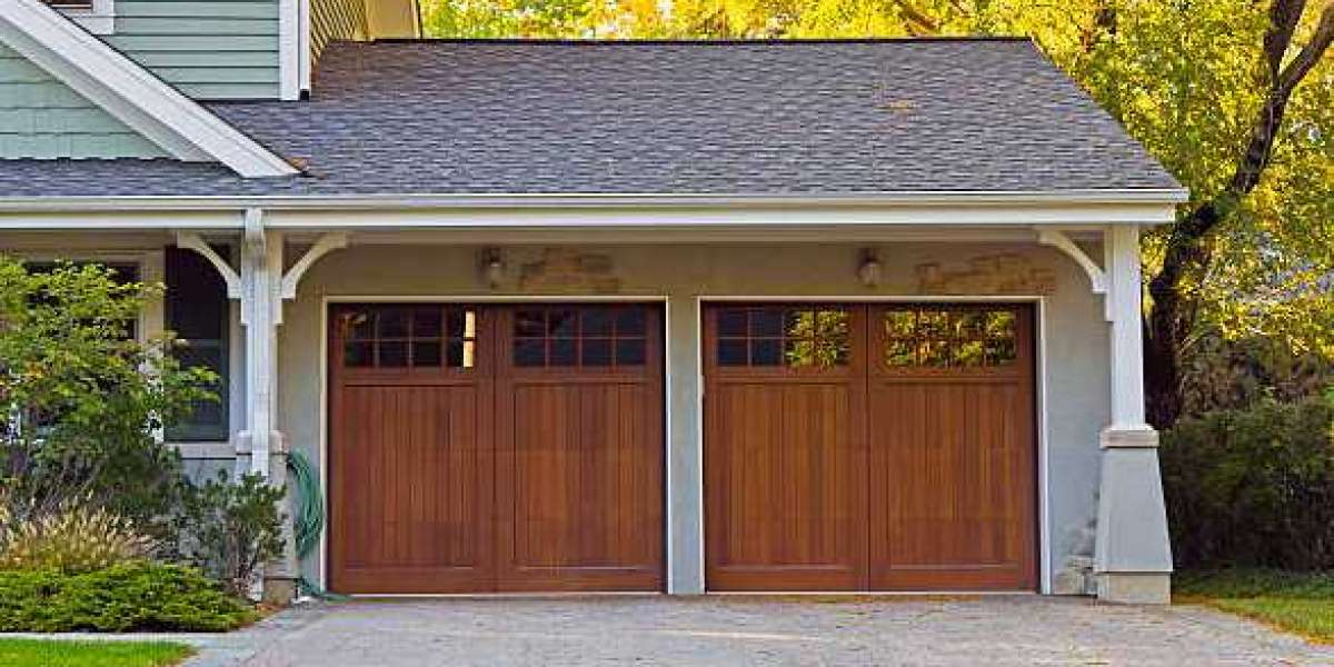 How to Choose the Best Garage Door Repair Service in  Mecklenburg County