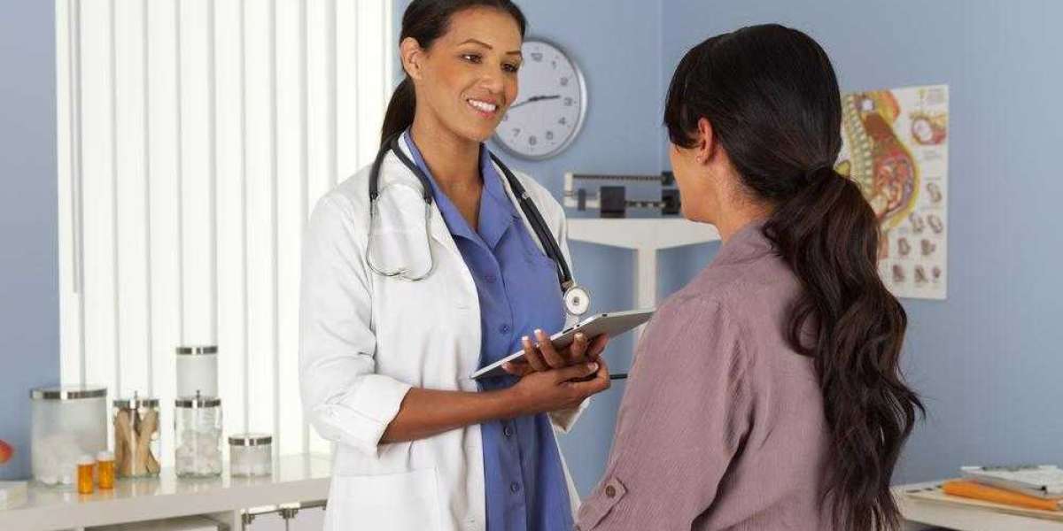 The Best Gynaecologist vs. General Practitioners: Why Specialized Care Matters